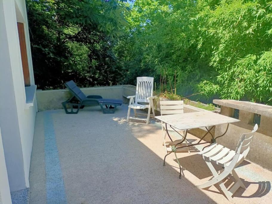 La Colline Aux Oiseaux, La Tranquillite Des Bois Villa Molieres-sur-Ceze Екстериор снимка